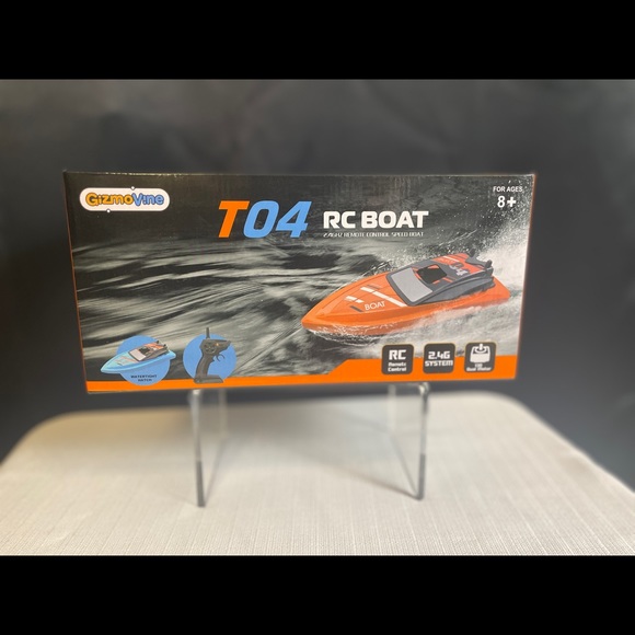 Remote Control Speedboat - Picture 4 of 14